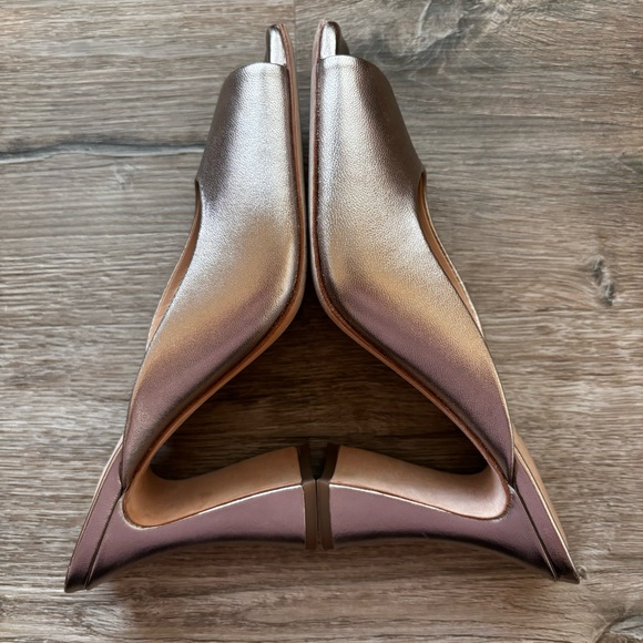 COACH Laurence Metallic Leather Sandals in Platinum Champagne Size 8.5 - Picture 9 of 15